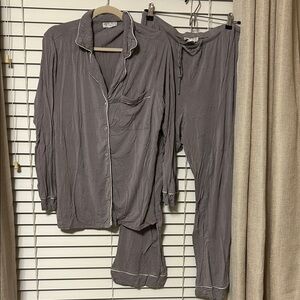 Barefoot Dreams Two-Piece Pajama Set - Gray with Contrast Piping